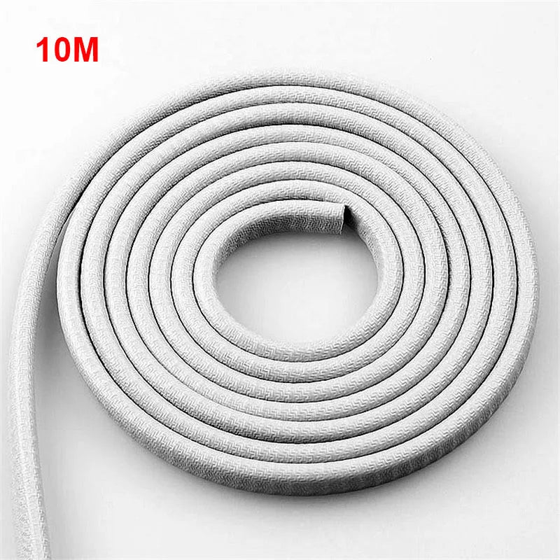 Coiled white cable with '10M' label on a white background