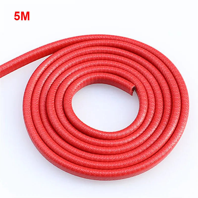 Coiled red cable on a white background with '5M' label.